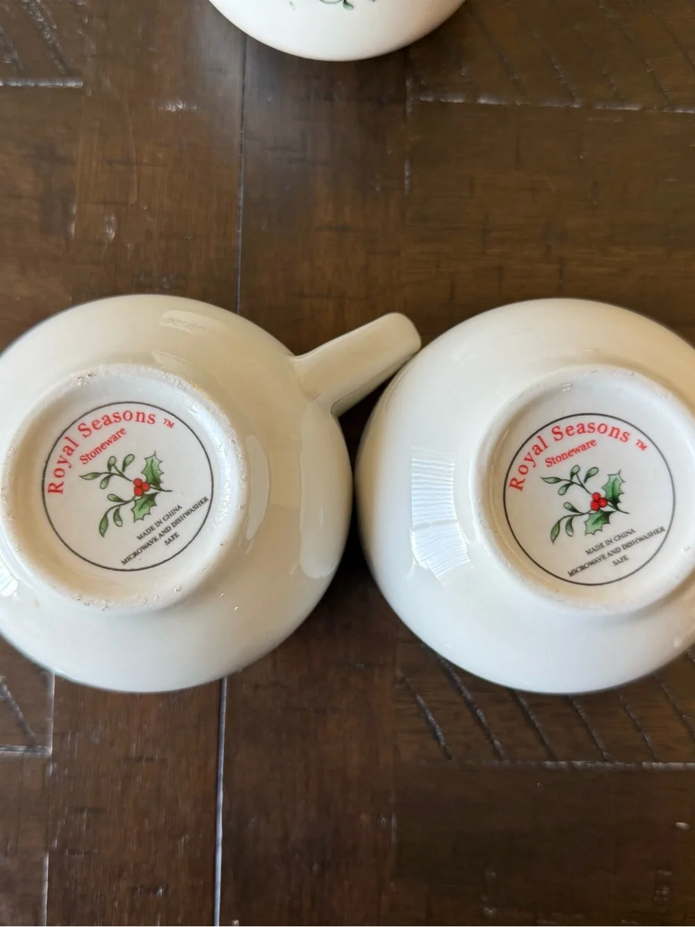 Royal Seasons Christmas Holiday Holly Berry Ivy Garland 8oz Coffee Mug Set of 3
